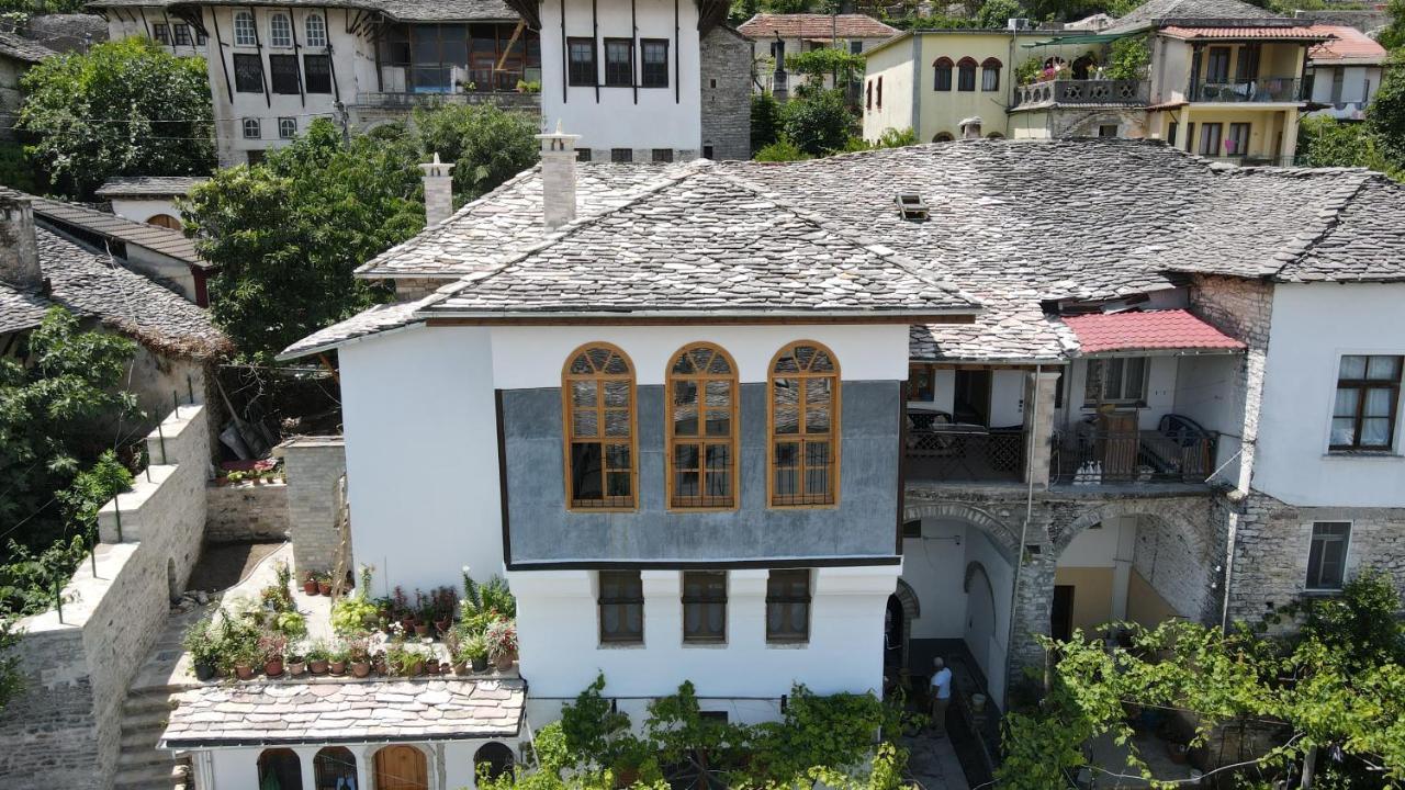 Hotel Praga Gjirokastër Exterior foto